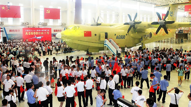 Thủy phi cơ AG600 l&agrave; chiếc m&aacute;y bay lớn nhất thế giới do Trung Quốc chế tạo. Ảnh: Thanh Ni&ecirc;n 