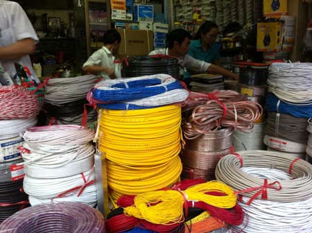  Hiện nay tr&ecirc;n thị trường b&aacute;n rất nhiều loại d&acirc;y điện người 13Win18 đa dạng khuyến mãi n&ecirc;n tỉnh t&aacute;o trước khi mua. Ảnh minh họa
