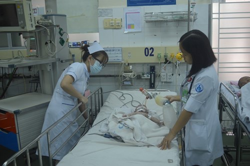 T&igrave;nh trạng trẻ em h&oacute;c thạch rau c&acirc;u ng&agrave;y c&agrave;ng nhiều, cha mẹ n&ecirc;n lưu &yacute;. Ảnh: Tiền Phong 