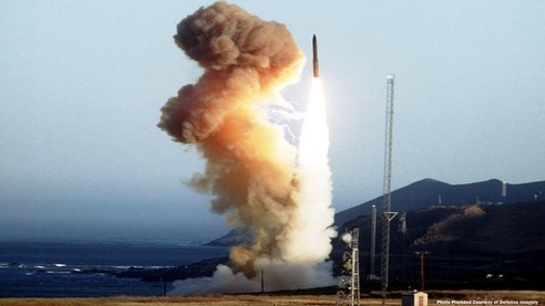 T&ecirc;n lửa Minuteman III c&oacute; tầm bắn khoảng 13.000 km. Ảnh: Lao Động