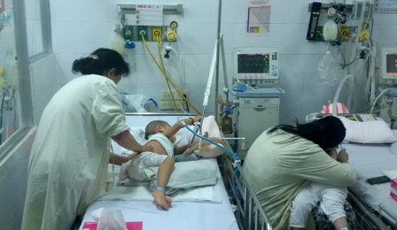 C&oacute; rất nhiều trẻ bị tử vong v&igrave; rơi v&agrave;o chậu nước cha mẹ cần hết sức thận trọng. Ảnh minh họa: D&acirc;n Tr&iacute; 