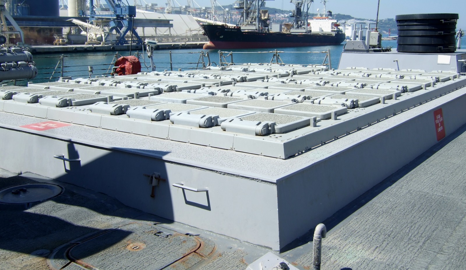  hệ thống ph&oacute;ng t&ecirc;n lửa Mk-41 