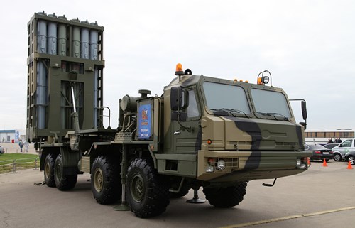 Bệ ph&oacute;ng t&ecirc;n lửa ph&ograve;ng kh&ocirc;ng S-350E Vityaz của Nga. Ảnh: Kiến thức