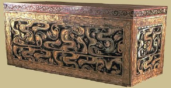Quan t&agrave;i chứa x&aacute;c ướp phu nh&acirc;n.  