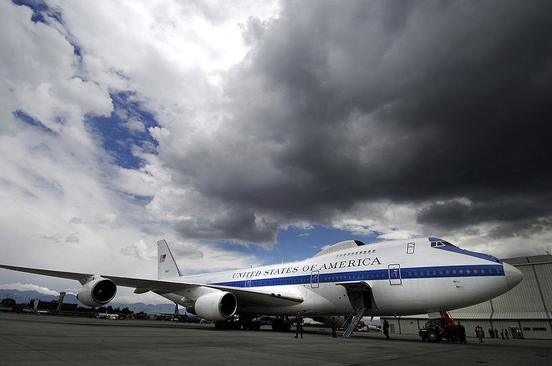 M&aacute;y bay Boeing E-4B l&agrave; một vũ kh&iacute; qu&acirc;n sự chủ chốt của Mỹ. Ảnh: Zing News