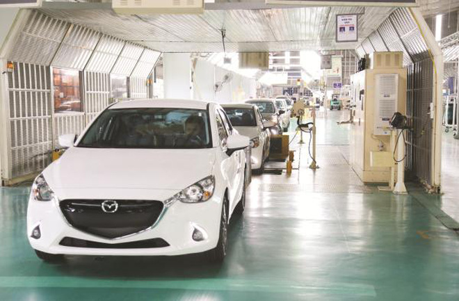 Dự kiến sang năm 2018 gi&aacute; xe &ocirc; t&ocirc; sẽ vẫn tiếp tục giảm.  
