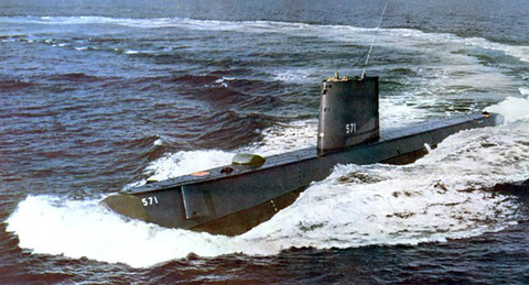 T&agrave;u ngầm USS Nautilus d&agrave;i 98m, rộng 8,5m, mớn nước 7,9m. Ảnh: Thể thao Văn h&oacute;a
