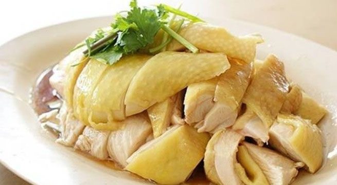 Thịt g&agrave; chứa chất v&agrave;ng &ocirc; c&oacute; thể g&acirc;y ung thư. Ảnh minh họa 