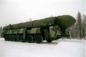  T&ecirc;n lửa SS-27 Topol-M. Ảnh: VnMeia
