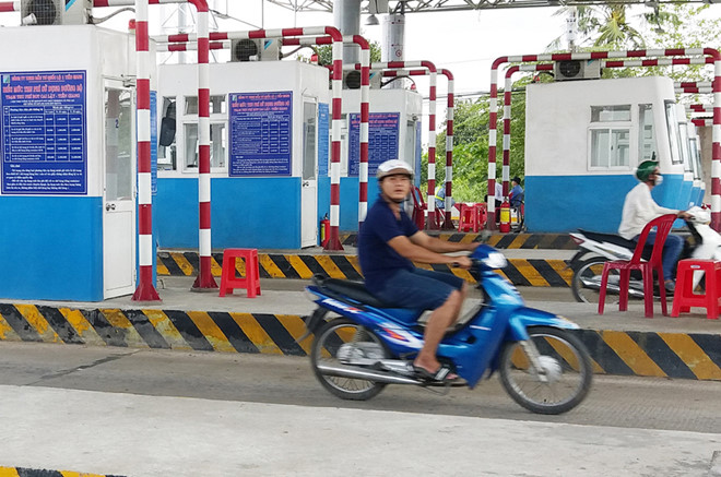 Trạm thu ph&iacute; Cai Lậy. Ảnh: Zing News