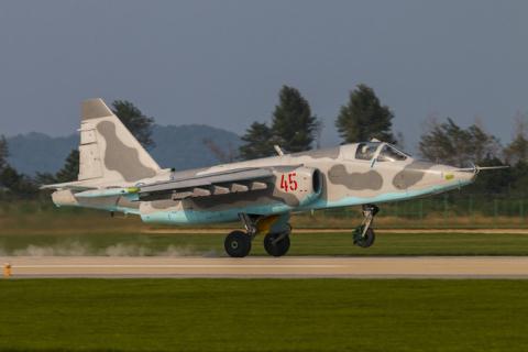 Cường k&iacute;ch Su-25 được Triều Ti&ecirc;n xem như 'quốc bảo'. Ảnh: Đất Việt 