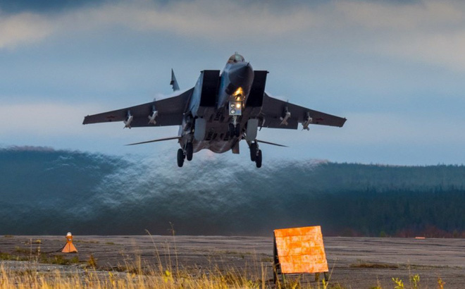 Tiêm kích MiG-31BM- lá chắn thép giúp Nga 'xưng bá' Tiêm kích MiG-31BM- lá chắn thép giúp Nga 'xưng bá'