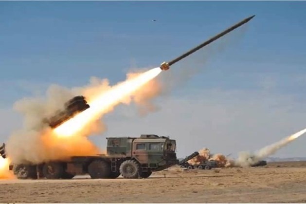 Hệ thống ph&aacute;o phản lực đa n&ograve;ng 9K58 &ldquo;Smerch&rdquo;. Ảnh: Lao động