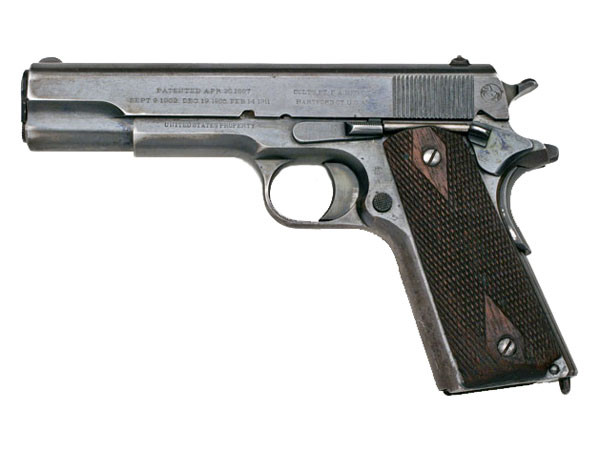 S&uacute;ng ngắn M1911 c&oacute; trọng lượng 1,134 kg. Ảnh: Zing News 