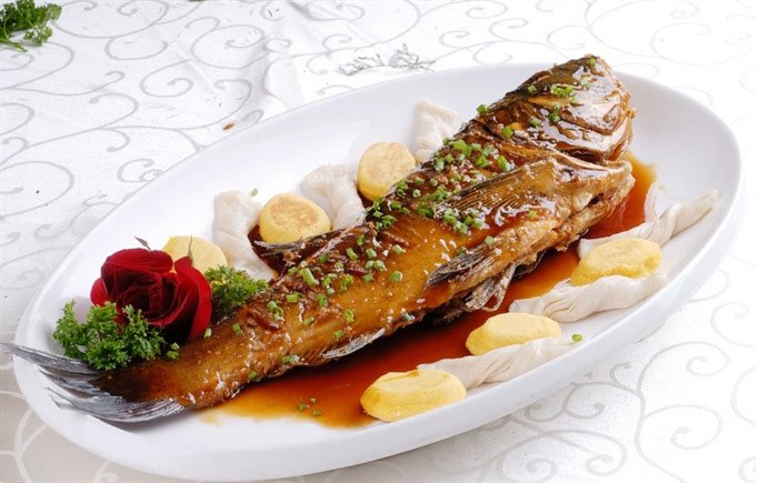  Ăn c&aacute; sai c&aacute;ch c&oacute; thể khiến bạn mắc nhiều bệnh. Ảnh minh họa