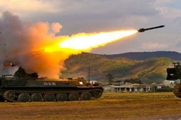  Một trong những hệ thống tên lửa Strela Nga khai hỏa. Ảnh: Lao động