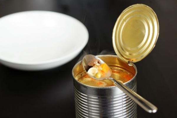  S&uacute;p đ&oacute;ng hộp người bệnh tim kh&ocirc;ng n&ecirc;n d&ugrave;ng. Ảnh minh họa 