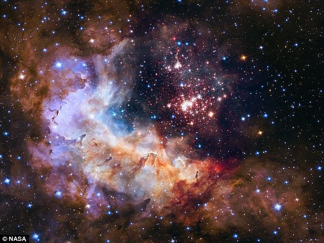  Vũ trụ bao la nhưng đang bị đe dọa bởi những hạt vật chất gọi l&agrave; Higgs boson đe dọa. Ảnh: NASA