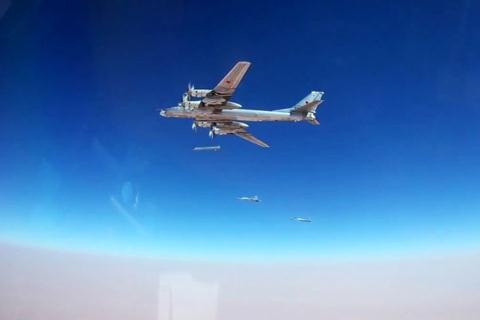 T&ecirc;n lửa Kn-101 tấn c&ocirc;ng khủng bố tại Syria. Ảnh: Đất Việt