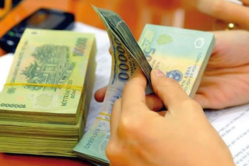 Tăng lương cơ sở sẽ bắt đầu v&agrave;o ng&agrave;y 1/7/2018. Ảnh minh họa