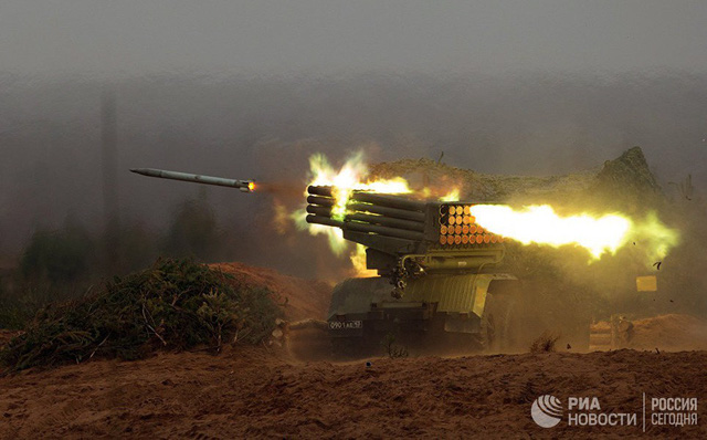 Ph&aacute;o phản lực BM-21 Grad được cho l&agrave; đang sang đường tới Syria để tham chiến. Ảnh: VTC News