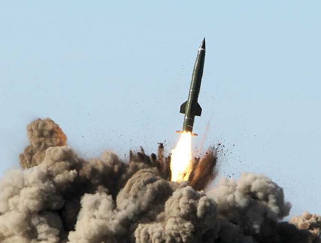  Tổ hợp t&ecirc;n lửa ph&ograve;ng kh&ocirc;ng Tochka-U của Nga đang được Syria d&ugrave;ng để diệt phiến qu&acirc;n. Ảnh: ANTĐ