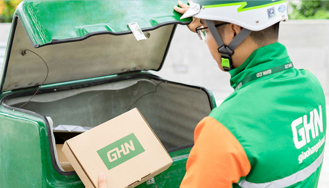 Giao H&agrave;ng Nhanh chưa trả lời về kết quả x&aacute;c minh người lấy cắp đồ. Ảnh: Scommerce.asia. Li&ecirc;n tục mất đồ của kh&aacute;ch 