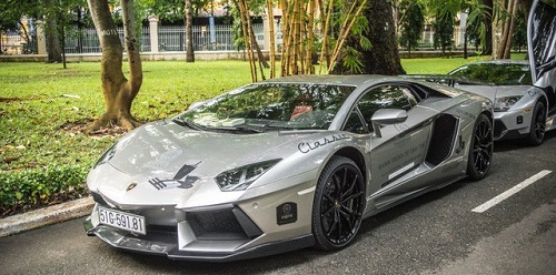  Chiếc xe Lamborghini tại một sự kiện