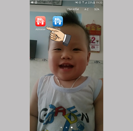 Bước 3: Tải ứng dụng AtHome Camera - Home Security l&ecirc;n một m&aacute;y Android kh&aacute;c. V&agrave;o https://itunes.apple.com/us/app/athome-camera-home-security-video-surveillance/id305567000?mt=8 để tải sau đ&oacute; mở ứng dụng l&ecirc;n. 
