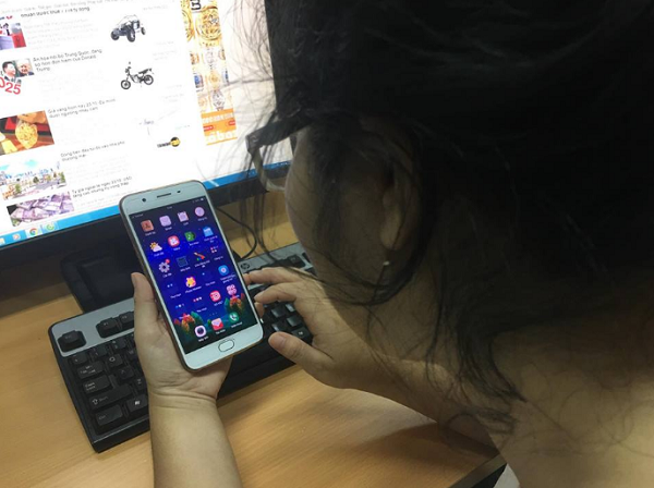  Điện thoại nhanh hao pin c&oacute; nhiều nguy&ecirc;n nh&acirc;n nhưng h&atilde;y tự khắc phục trước khi thay thế