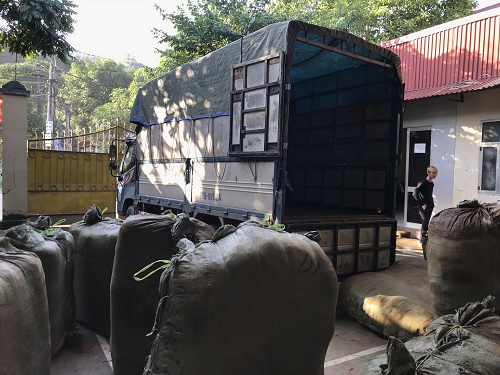 Quần &aacute;o giả nh&atilde;n hiệu đ&atilde; được bảo hộ tại Việt Nam được Đội Quản l&yacute; thị trường số 2 Lạng Sơn thu giữ
