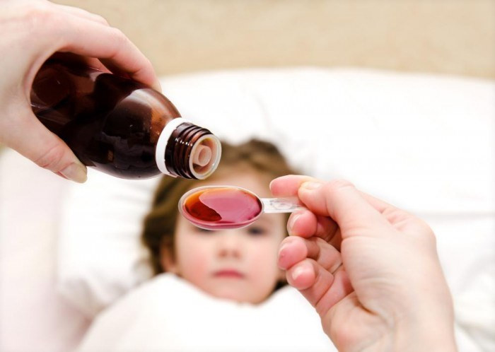 Do bị nhiễm khuẩn n&ecirc;n Mỹ vừa tiến h&agrave;nh thu hồi siro DG/health NATURALS baby Cough Syrup + Mucus, số l&ocirc; KL180157. Ảnh minh họa