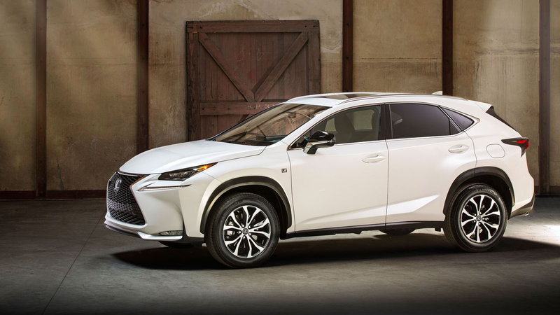Lexus NX 2015 bản 200t vừa được c&ocirc;ng bố gi&aacute; b&aacute;n từ 30,405USD ng&agrave;y h&ocirc;m qua
