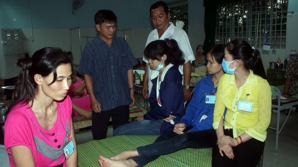 Gần 50 c&ocirc;ng nh&acirc;n ở Tiền Giang phải nhập viện cấp cứu v&igrave; c&aacute;c dấu hiệu ngộ độc 13Win OKVIP Cá cược bóng đá tập thể