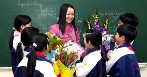 D&agrave;nh tặng những m&oacute;n qu&agrave;, những lời ch&uacute;c hay ng&agrave;y m&ugrave;ng 8 th&aacute;ng 3 đến c&ocirc; gi&aacute;o y&ecirc;u qu&yacute;