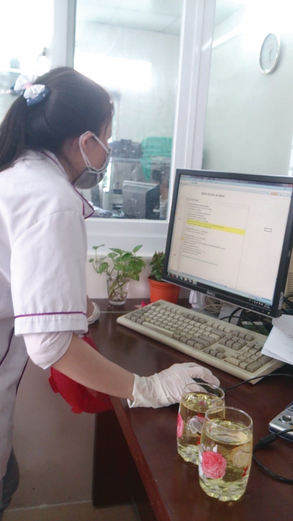 Sự th&acirc;̣t kinh ho&agrave;ng sau c&aacute;c 'l&ograve;' sản xuất 13Win21 con - Tri ân hội viên mỗi tháng 2000 tỷ: Kem độc - chỉ l&agrave;m để b&aacute;n, kh&ocirc;ng d&ugrave;ng