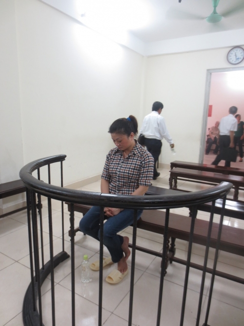 bị c&aacute;o Nguyễn Thị Hạnh tại phi&ecirc;n t&ograve;a