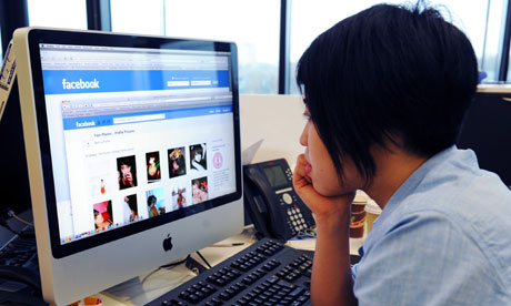 Mức lương nh&acirc;n vi&ecirc;n facebook thuộc h&agrave;ng đ&atilde;i ngộ cao so với c&aacute;c c&ocirc;ng ty kh&aacute;c tr&ecirc;n thế giới
