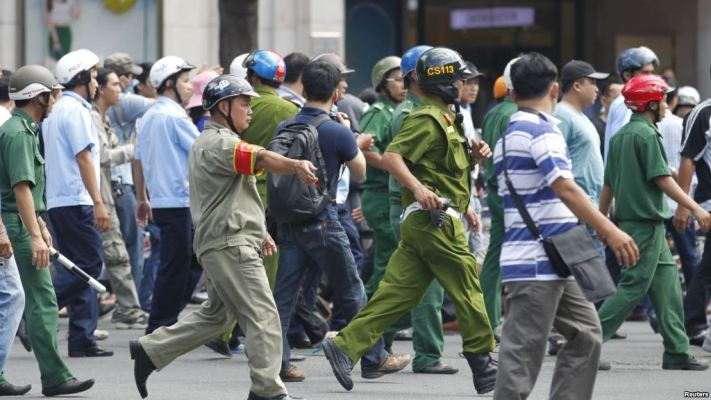 ch&iacute;nh phủ chưa th&ocirc;ng qua luật biểu t&igrave;nh