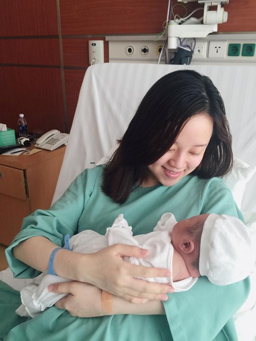 Con trai Ly Kute xuất hiện bụ bẫm, đ&aacute;ng y&ecirc;u