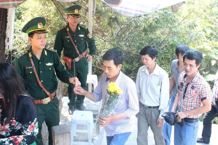 viếng mộ đại tướng võ nguyên giáp viếng mộ đại tướng võ nguyên giáp