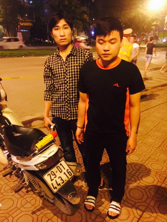 Hai đối tượng mang ma t&uacute;y đ&aacute; bị bắt giữ