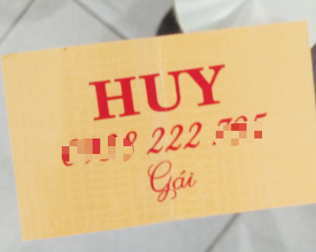 Danh thiếp m&ocirc;i giới mại d&acirc;m của Huy