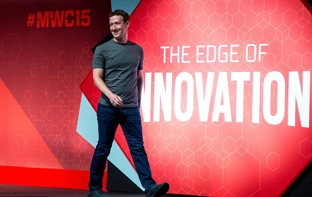 CEO Facebook Mark Zuckerberg tiết lộ anh cần tuyển dụng những người c&oacute; thể l&agrave;m việc trực tiếp với anh 
