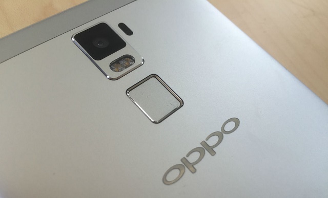 OPPO R7 Plus c&oacute; thời lượng pin ấn tượng 4,100 mAh