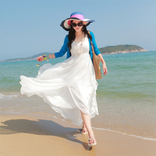 B&iacute; quyết chọn maxi đi biển 4