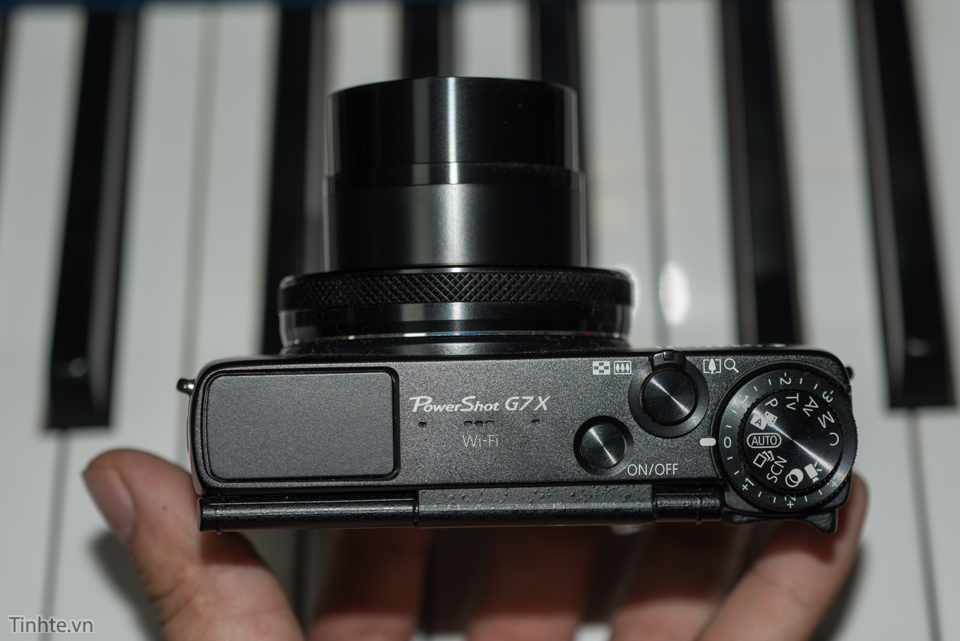Ống k&iacute;nh c&oacute; độ mở rộng được t&iacute;ch hợp trong m&aacute;y ảnh du lịch Powershot G7x