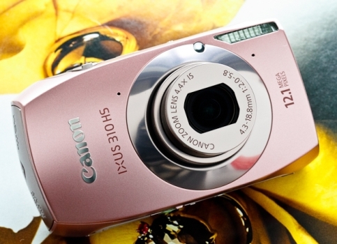C&ocirc;ng nghệ zoom quang học 4,4x được t&iacute;ch hợp trong m&aacute;y ảnh gi&aacute; rẻ Canon 310 HS