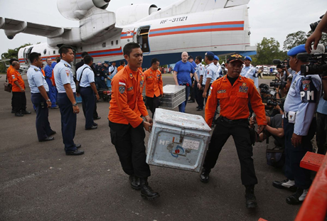 M&aacute;y bay Air Aisa QZ5801 đ&atilde; tăng độ cao đột ngột trước khi lao xuống biển Java