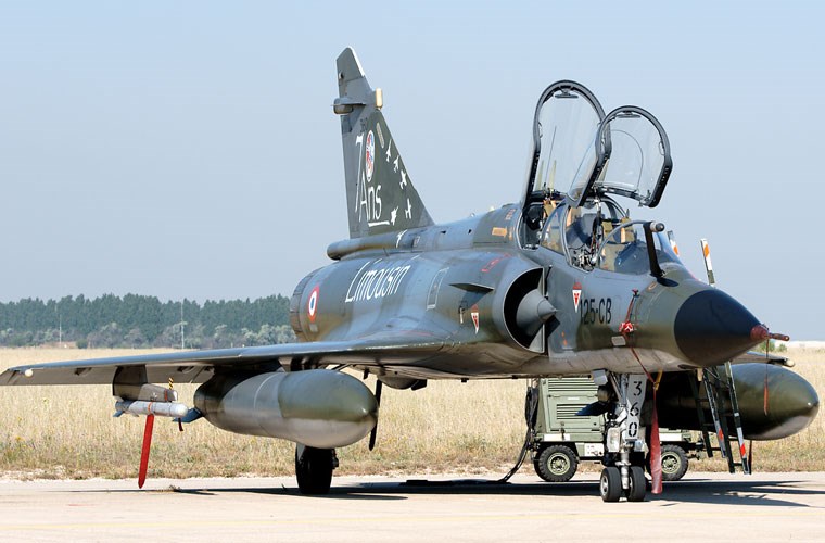 M&aacute;y bay chiến đấu Mirage 2000N l&agrave; biến thể của của d&ograve;ng ti&ecirc;m k&iacute;ch đa năng Mirage 2000 